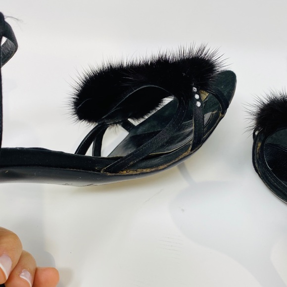 VALENTINO**Evening shoes w/Mink**EU 36.5 $1395 - Picture 5 of 8